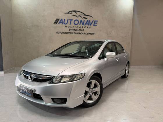 HONDA CIVIC 1.8 LXS 16V FLEX 4P AUTOMÁTICO HONDA CIVIC 1.8 LXS 16V FLEX 4P AUTOMÁTICO